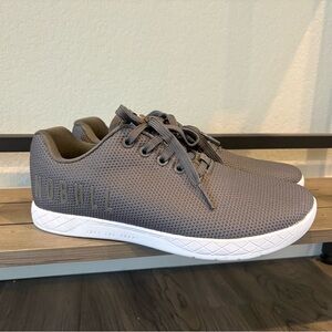 NOBULL Gray Mesh Trainers Men’s 7.5 Women’s 9 Lightweight Cross Training Shoes